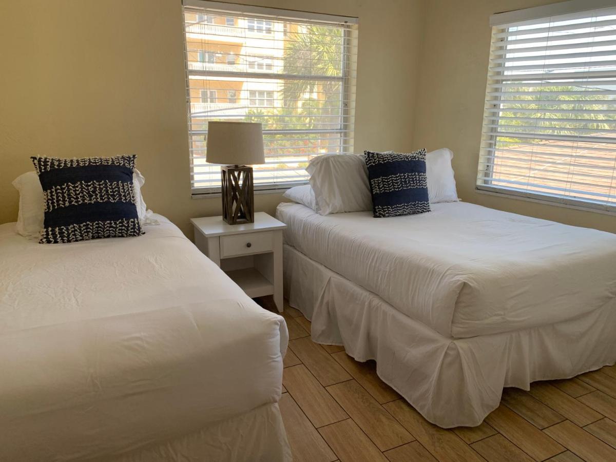 The Molloy - Treasure Island Suites & Cottages เซนต์พีทบีช ภายนอก รูปภาพ