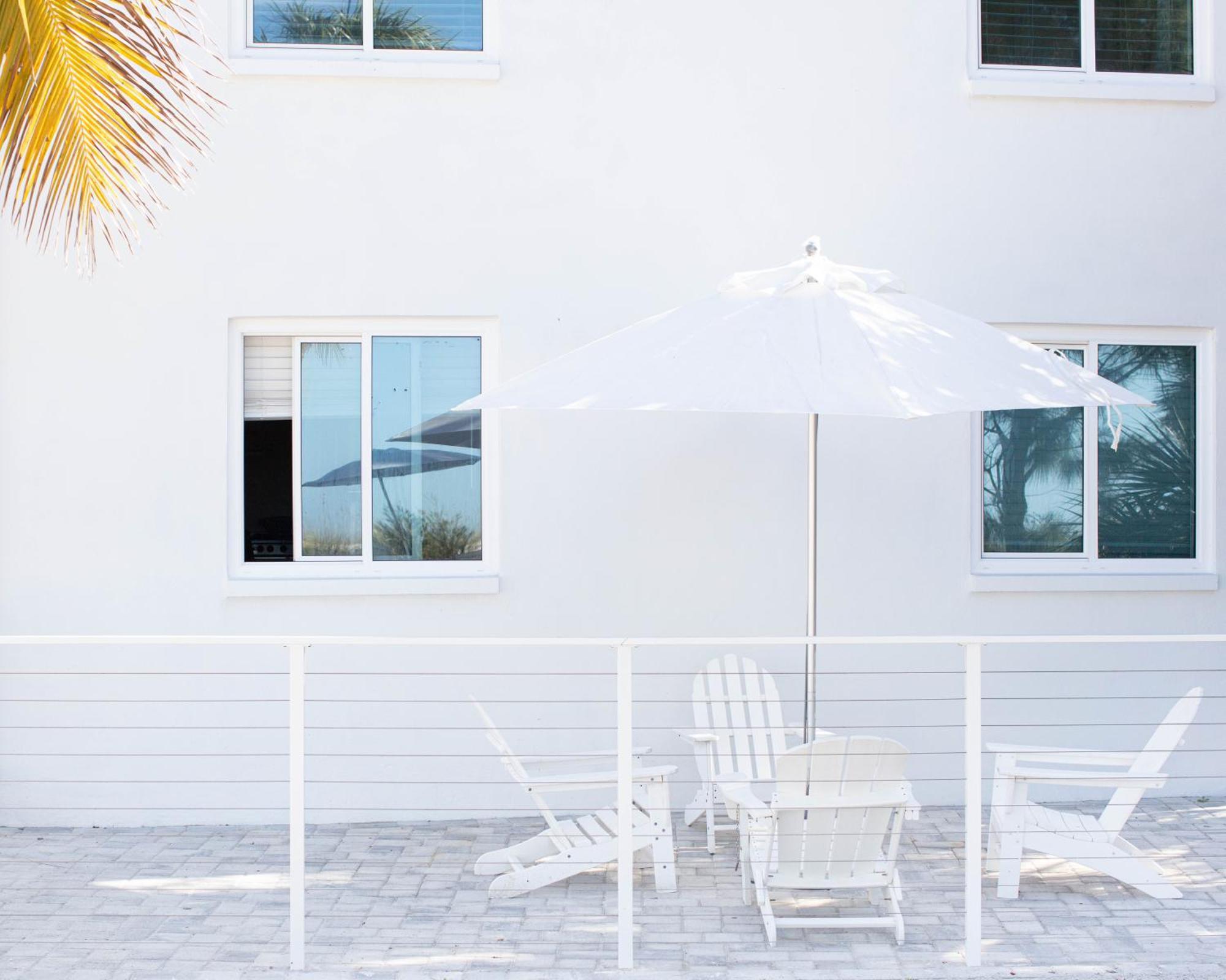 The Molloy - Treasure Island Suites & Cottages เซนต์พีทบีช ภายนอก รูปภาพ