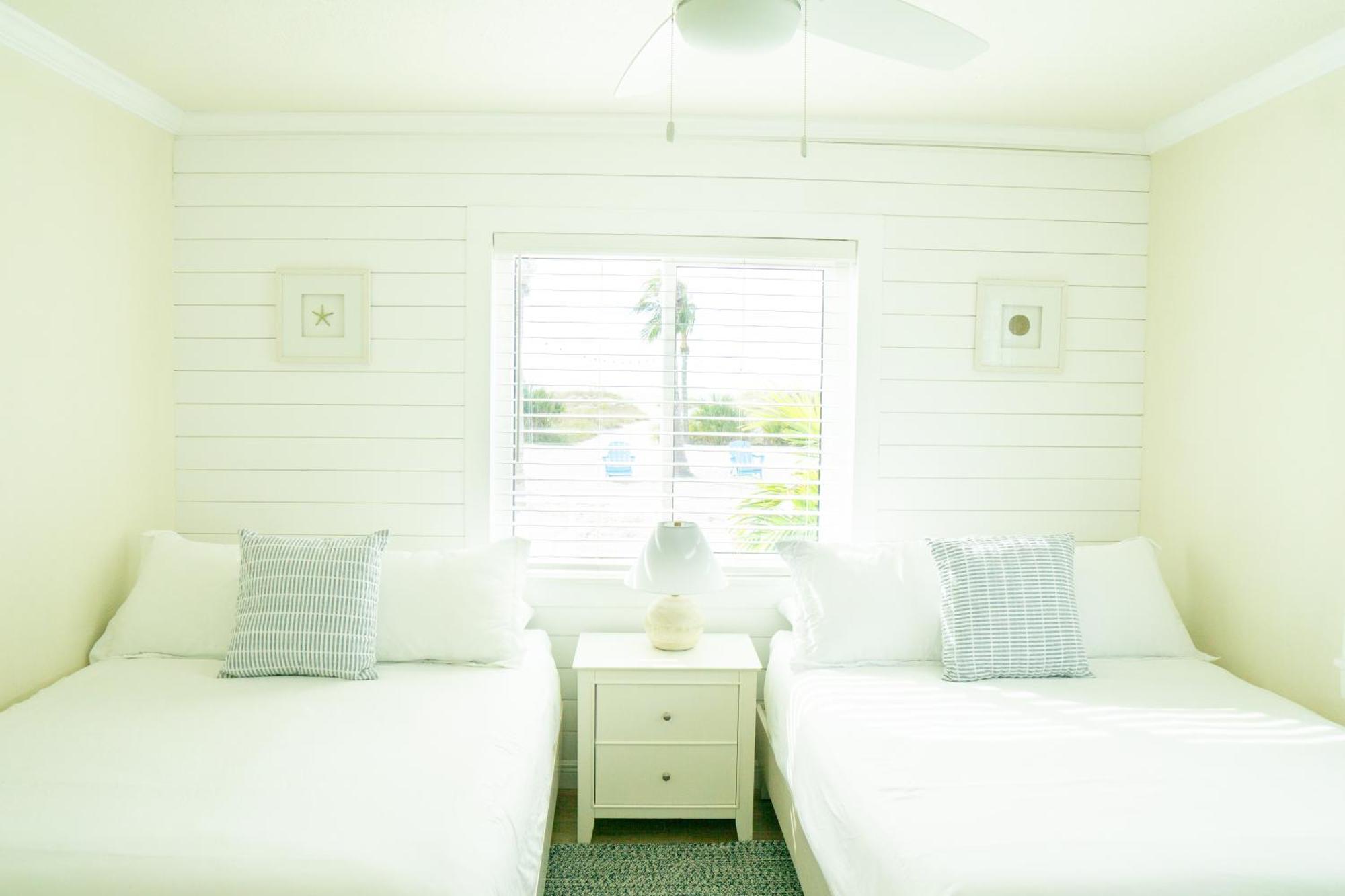 The Molloy - Treasure Island Suites & Cottages เซนต์พีทบีช ภายนอก รูปภาพ