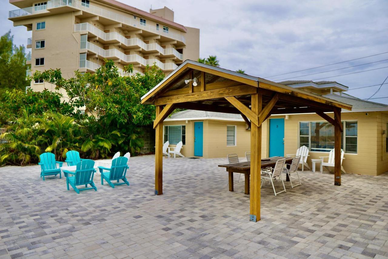 The Molloy - Treasure Island Suites & Cottages เซนต์พีทบีช ภายนอก รูปภาพ